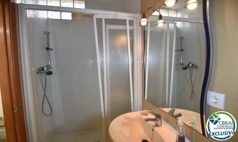 Baño de Local en venta en Empuriabrava
