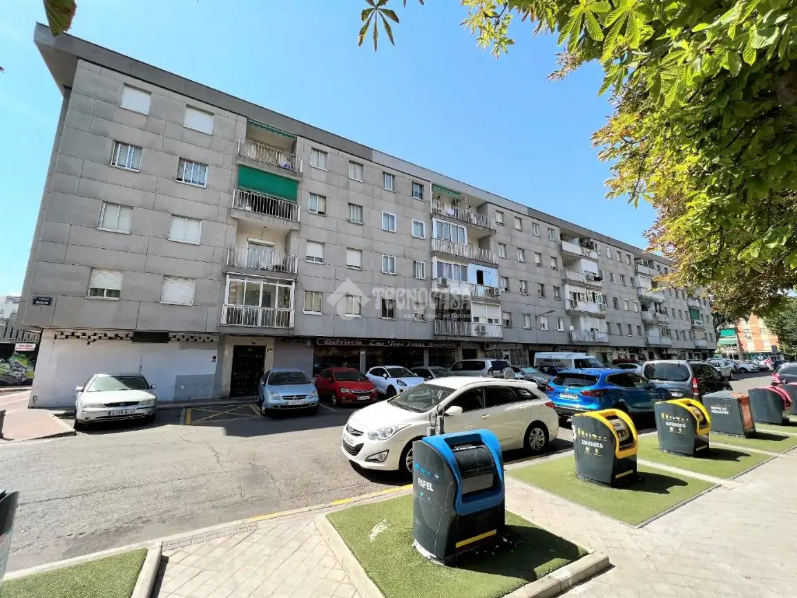 Außenansicht von Wohnung zum Verkauf in Torrejón de Ardoz mit Klimaanlage und Heizung