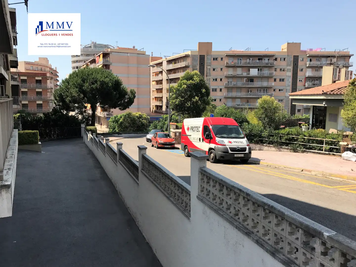 Garatge de lloguer a Avinguda Doctor Fleming, 10, Mas Baell - Can Carbó