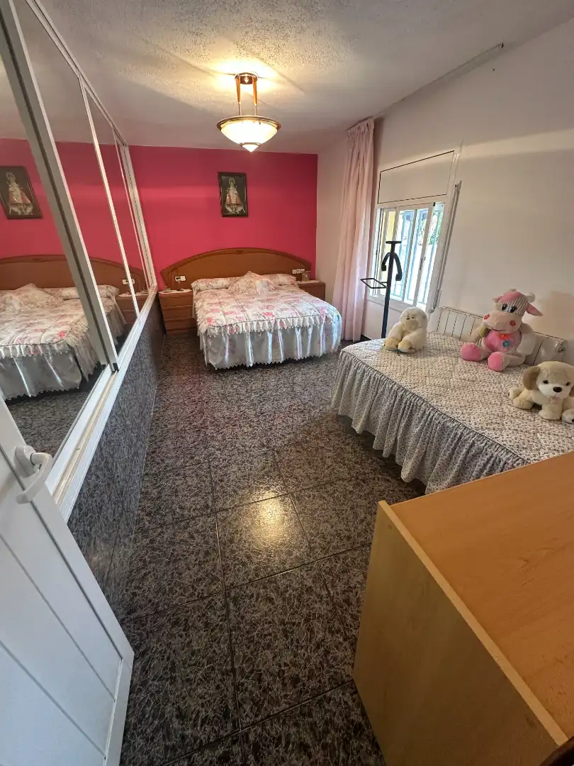 Habitación de Casa o chalet en venta en Castellet i la Gornal con Aire acondicionado, Calefacción y Jardín privado