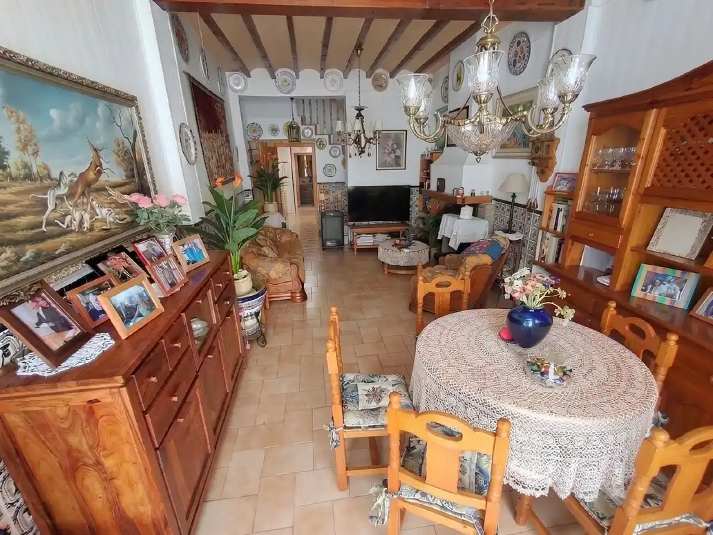 Casa adosada en venda en La Nucia amb Forn, Rentadora i Microones