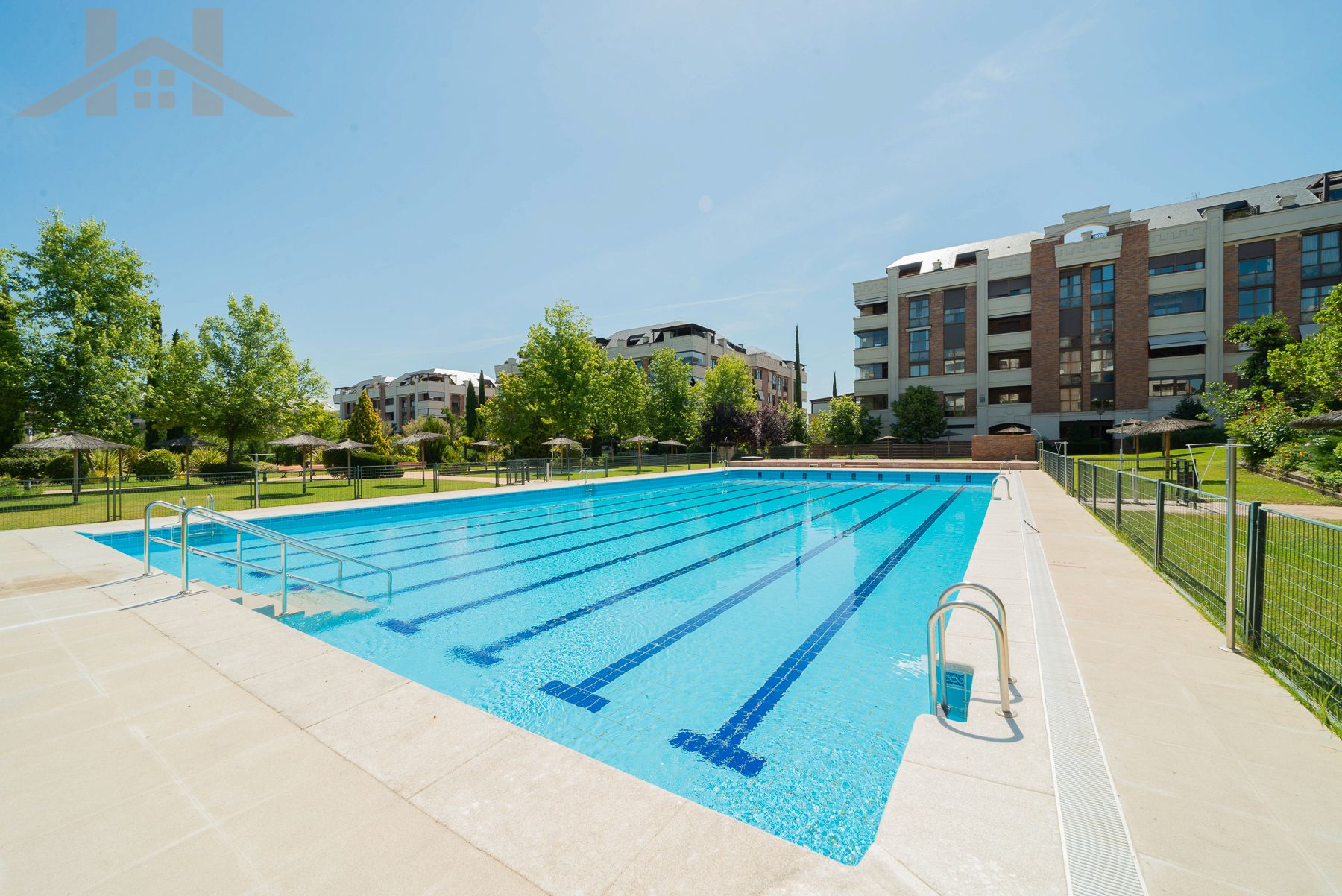 Swimming pool of Duplex for sale in Majadahonda  with Air Conditioner, Heating and Terrace