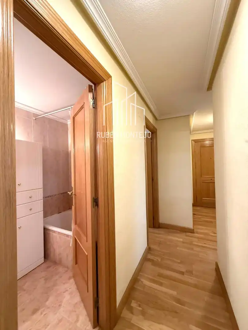 Flat for rent in Salamanca  with Heating, Terrace and Furnished