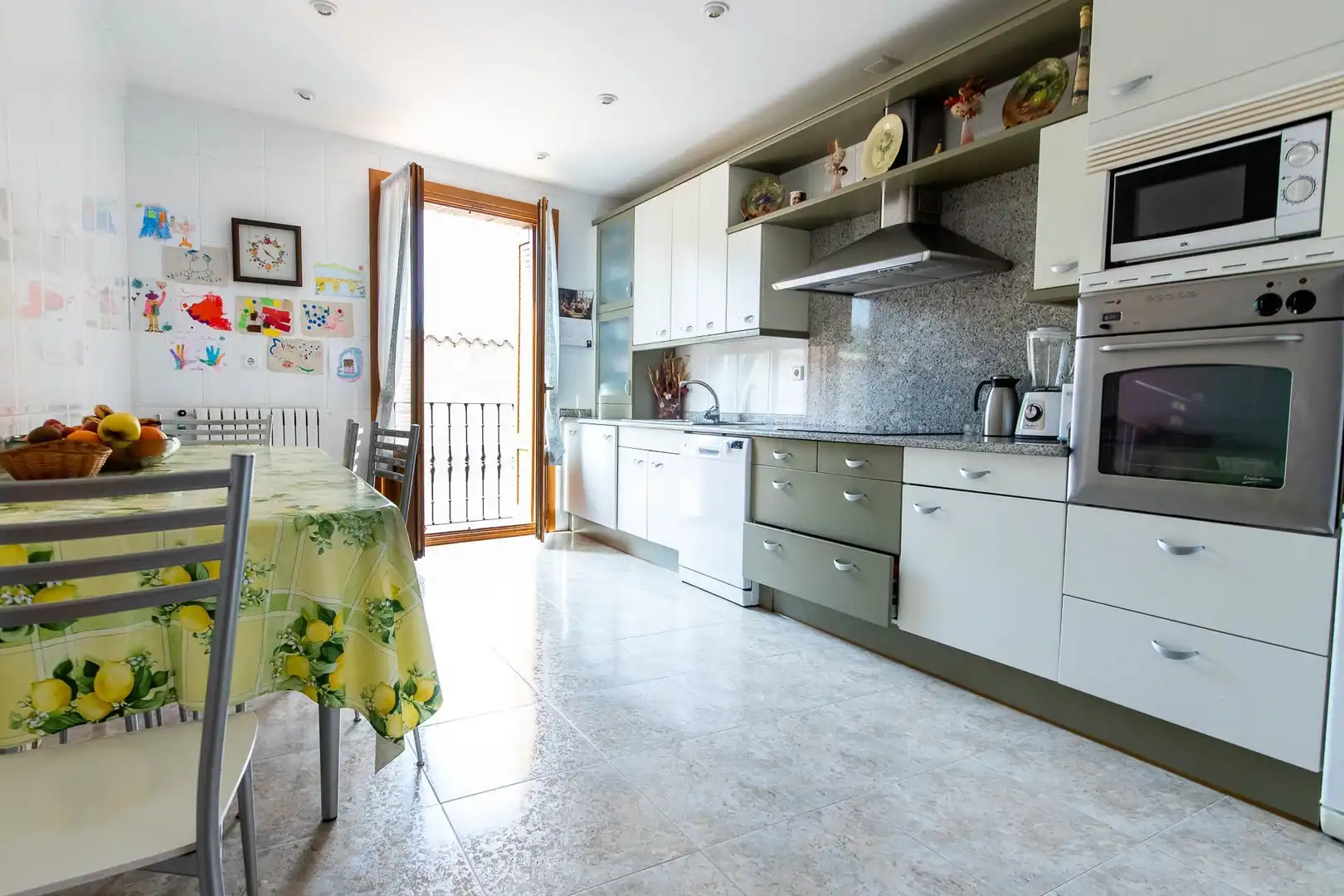 Cocina de Casa o chalet en venta en Puente la Reina / Gares con Calefacción, Jardín privado y Trastero
