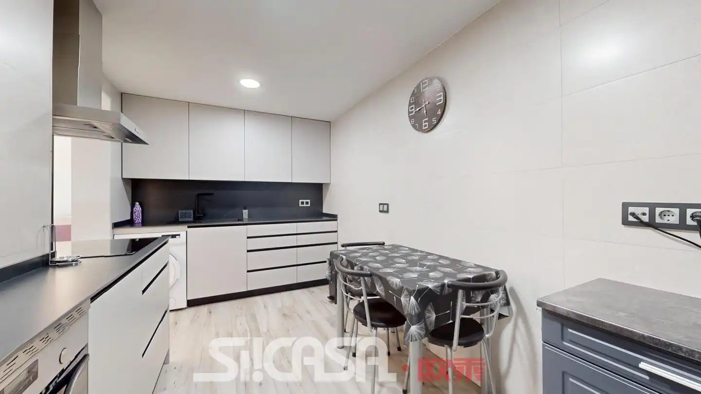 Cocina de Piso en venta en Parla con Calefacción, Terraza y Trastero