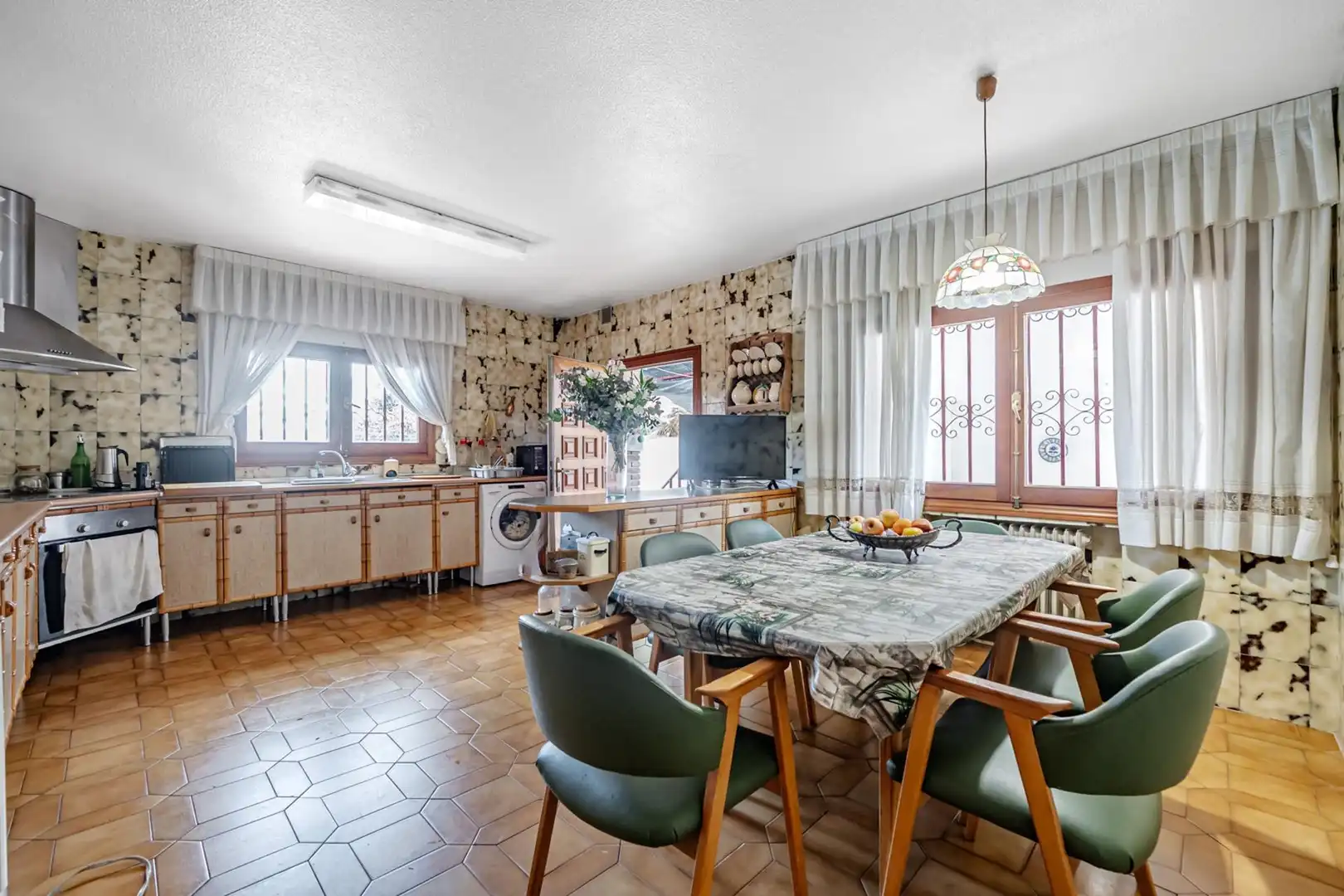 Kitchen of Houses for sale in Madrid  with Heating, Private garden and Terrace