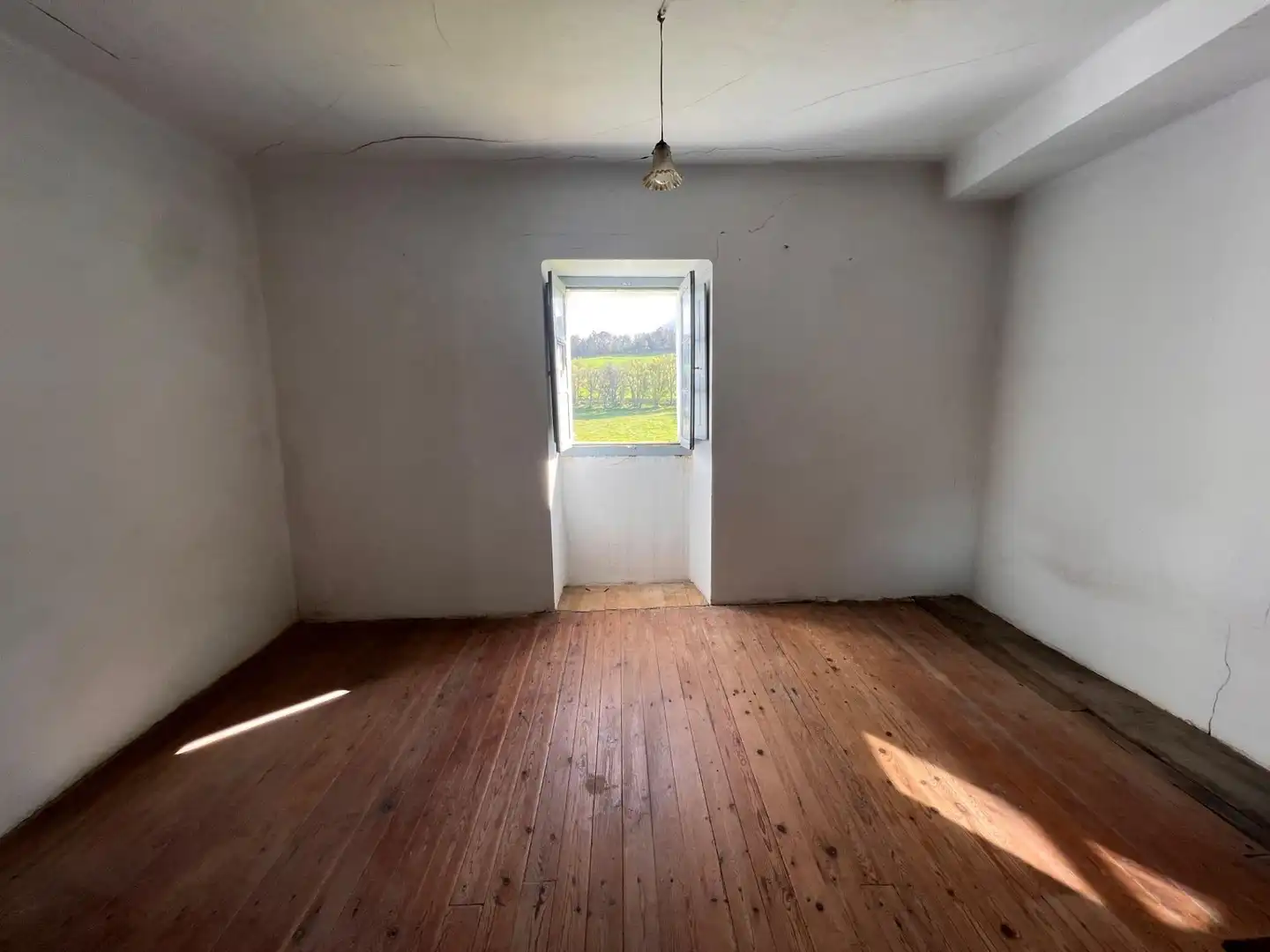 Dormitori de Casa o xalet en venda en Anue amb Jardí privat i Traster