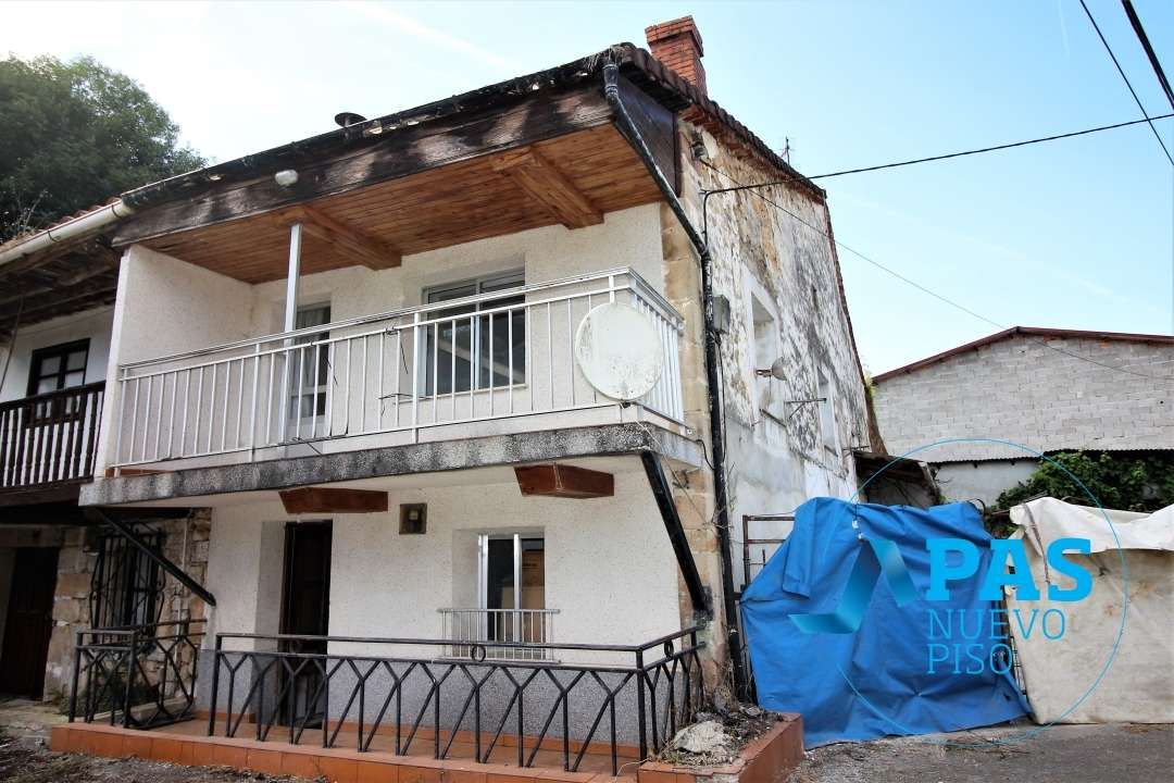 Exterior view of House or chalet for sale in Villafufre  with Private garden and Balcony