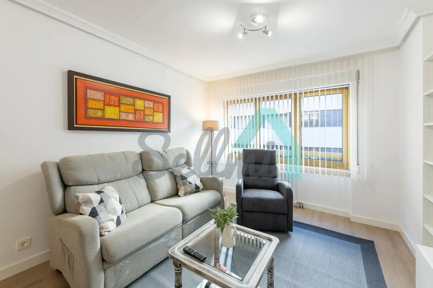 Sala de estar de Piso en venta en Oviedo  con Calefacción