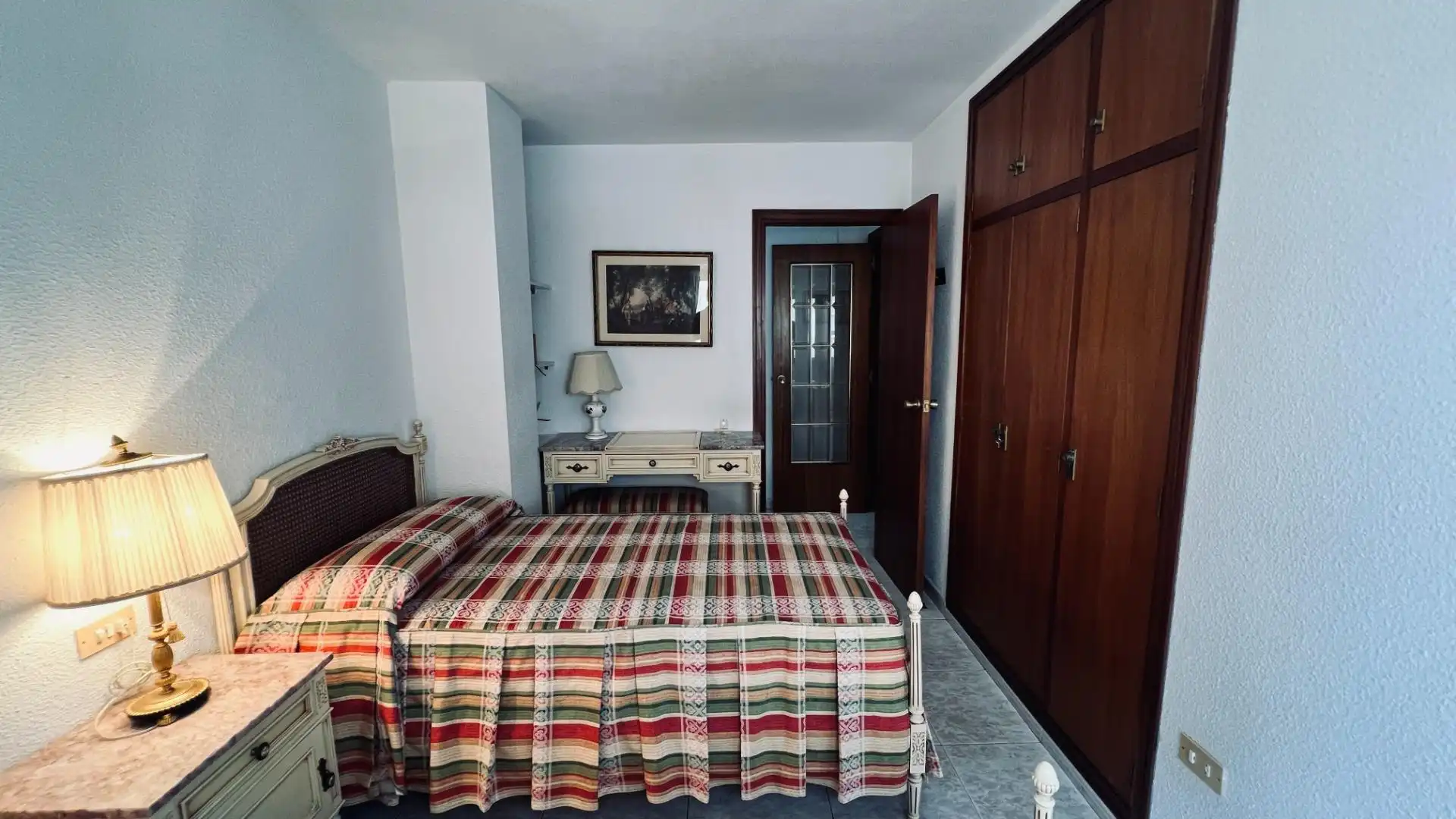 Dormitori de Apartament en venda en Benicasim / Benicàssim amb Jardí privat, Terrassa i Traster