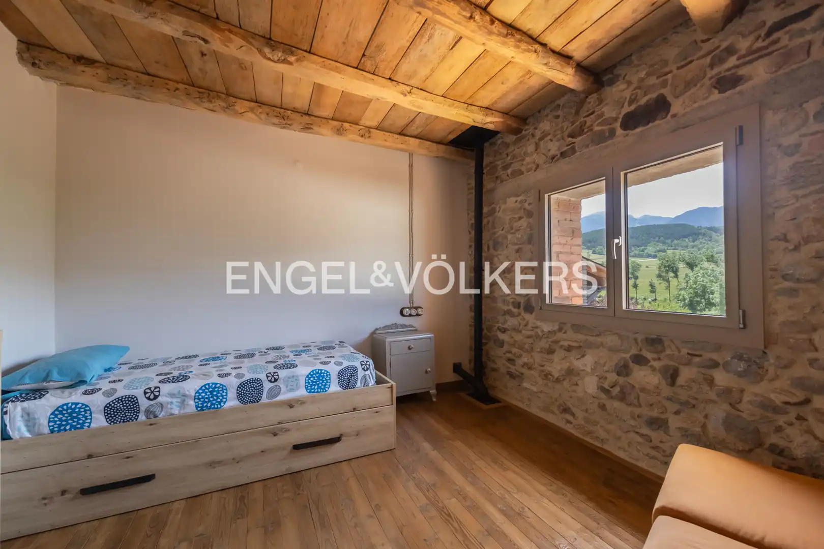 Dormitori de Casa o xalet en venda en Bellver de Cerdanya amb Calefacció, Jardí privat i Parquet