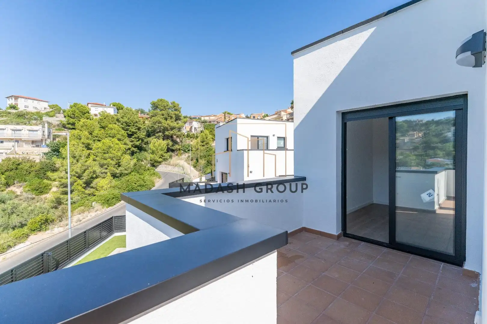 Villa mit Pool zum Verkauf in Avenida de la Marca Hispànica, imagen 32