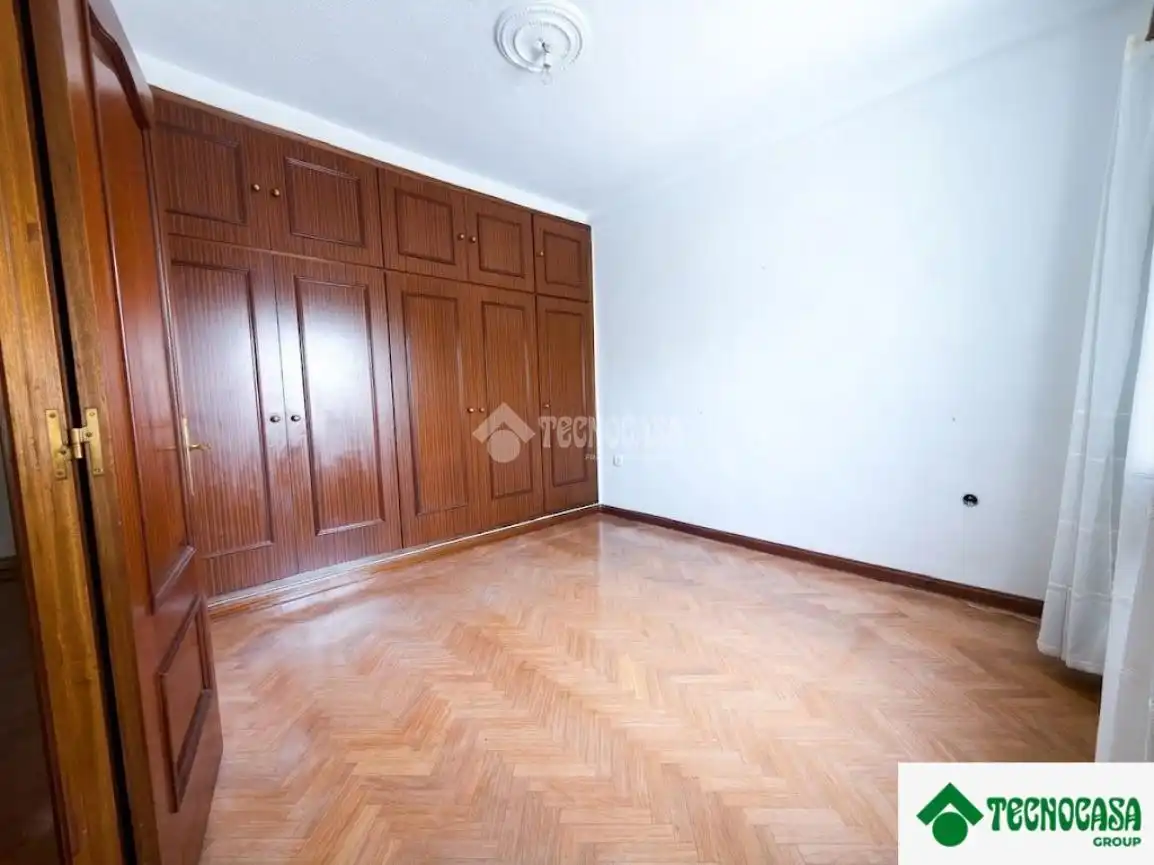Habitación de Piso en venta en Madrid con Aire acondicionado