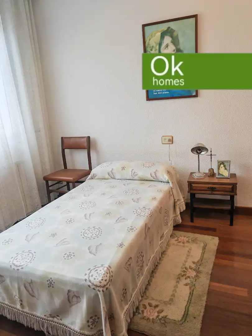 Bedroom of Detached homes for sale in Curtis  with Heating, Private garden and Parquet flooring