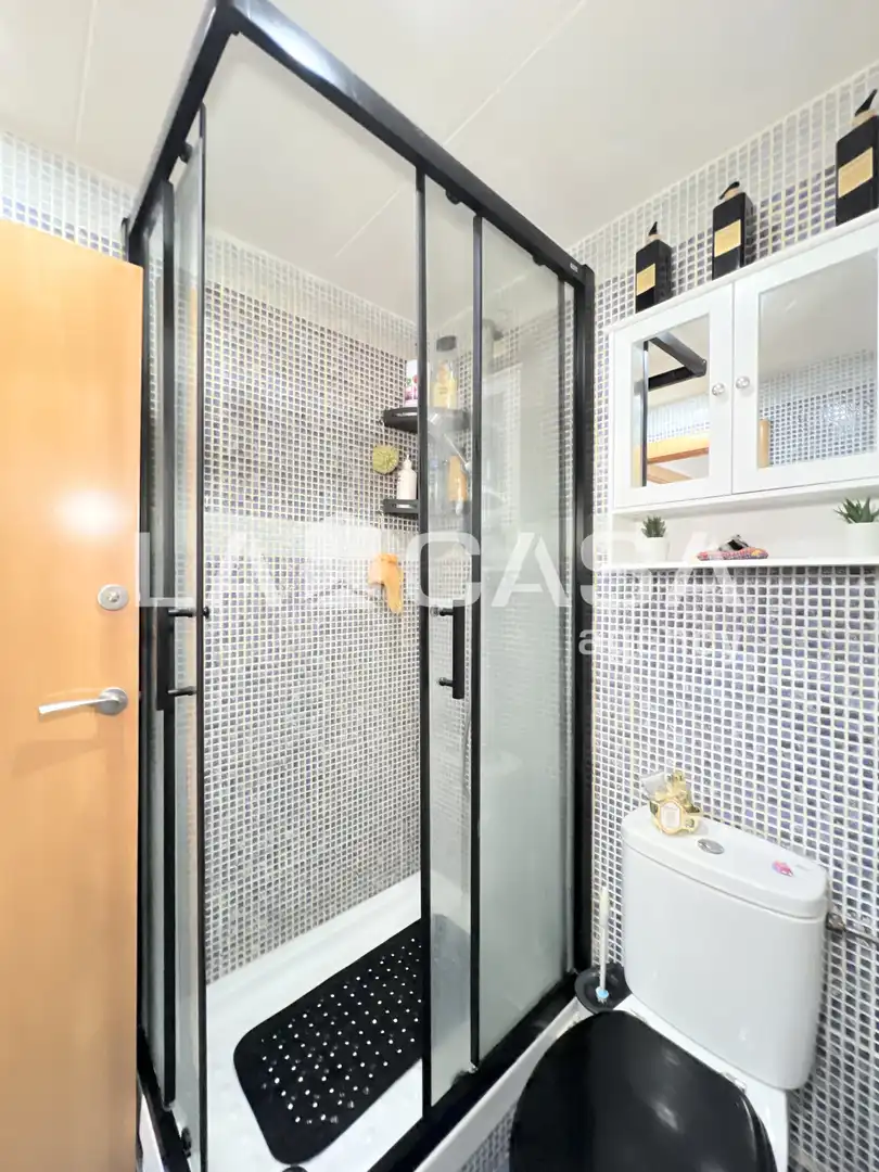 Baño de Piso en venta en Badalona