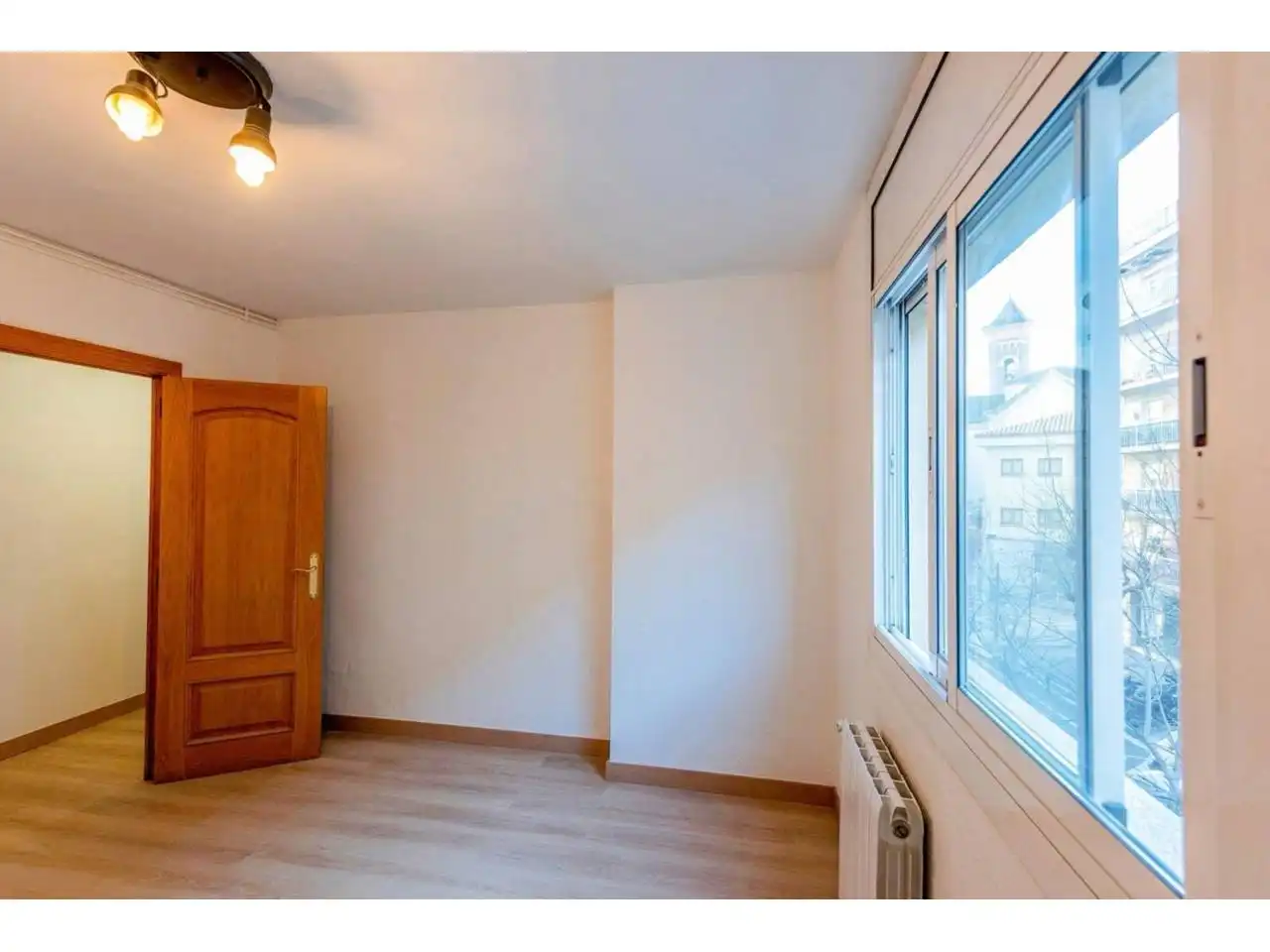 Habitación de Piso en venta en Cerdanyola del Vallès con Calefacción, Parquet y Balcón