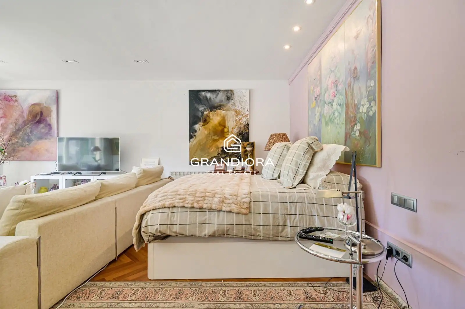 Bedroom of Houses for sale in El Masnou  with Air Conditioner, Terrace and Swimming Pool