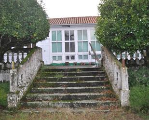 Vista exterior de Finca rústica en venda en Vilagarcía de Arousa amb Terrassa i Balcó