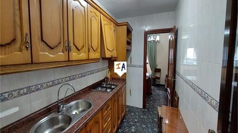 Foto 3 de Casa adosada en venta en Castillo de Locubín, Jaén