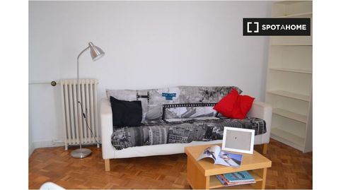 Foto 5 von Zimmer in Trafalgar, Madrid Capital