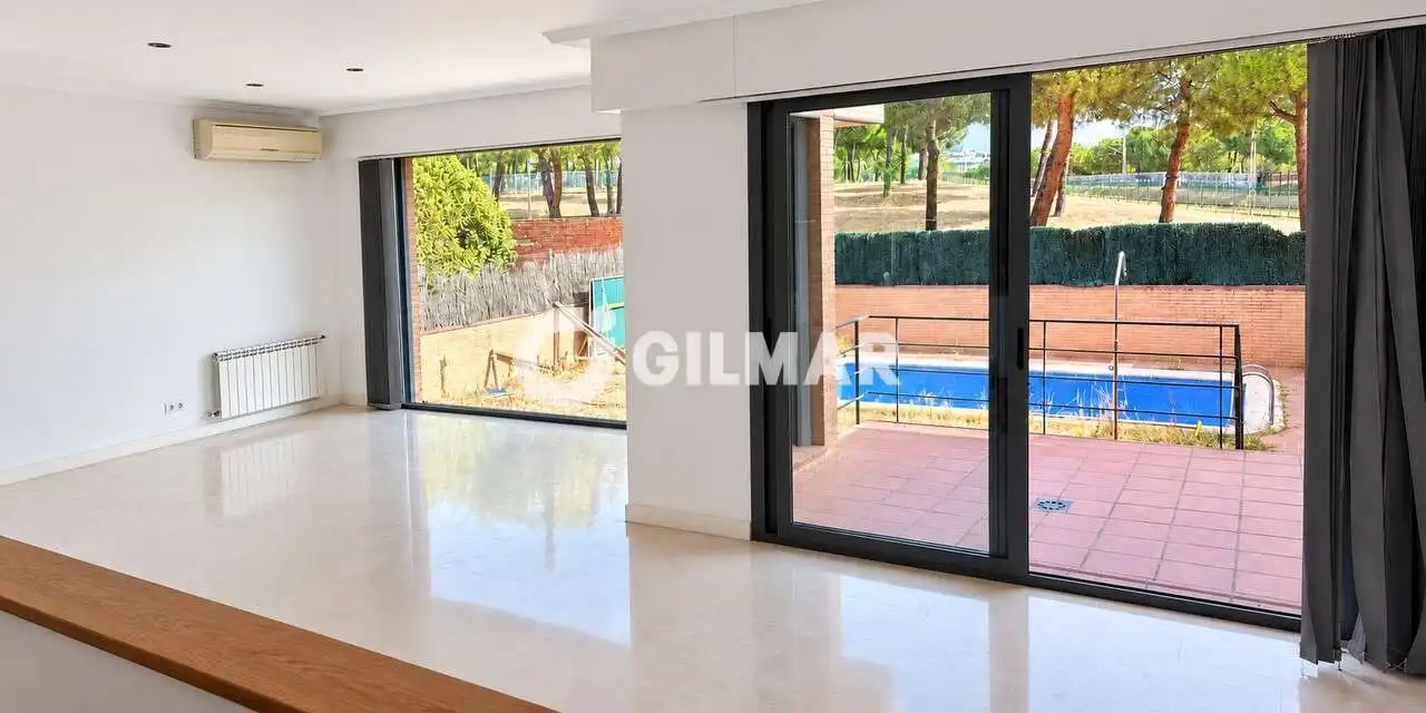 Casa aparellada amb piscina en venda a Norte, imagen 3