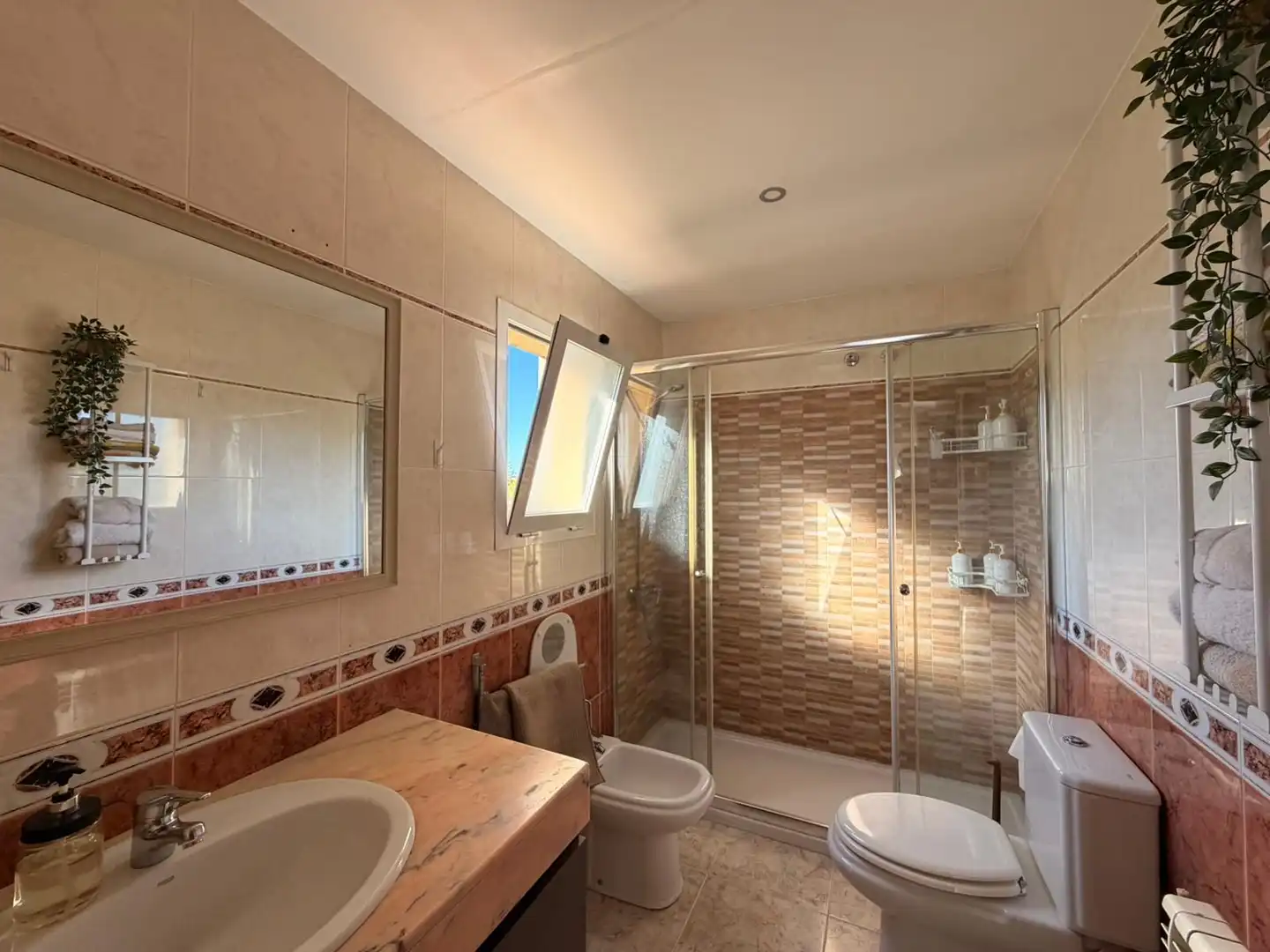 Baño de Casa adosada en venta en Vilablareix con Calefacción y Trastero
