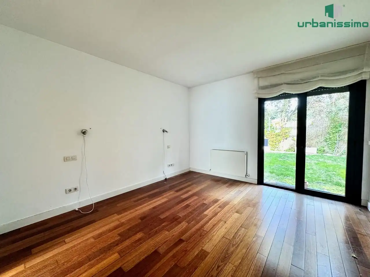 Bedroom of Detached homes for sale in Madrid  with Air Conditioner, Heating and Private garden