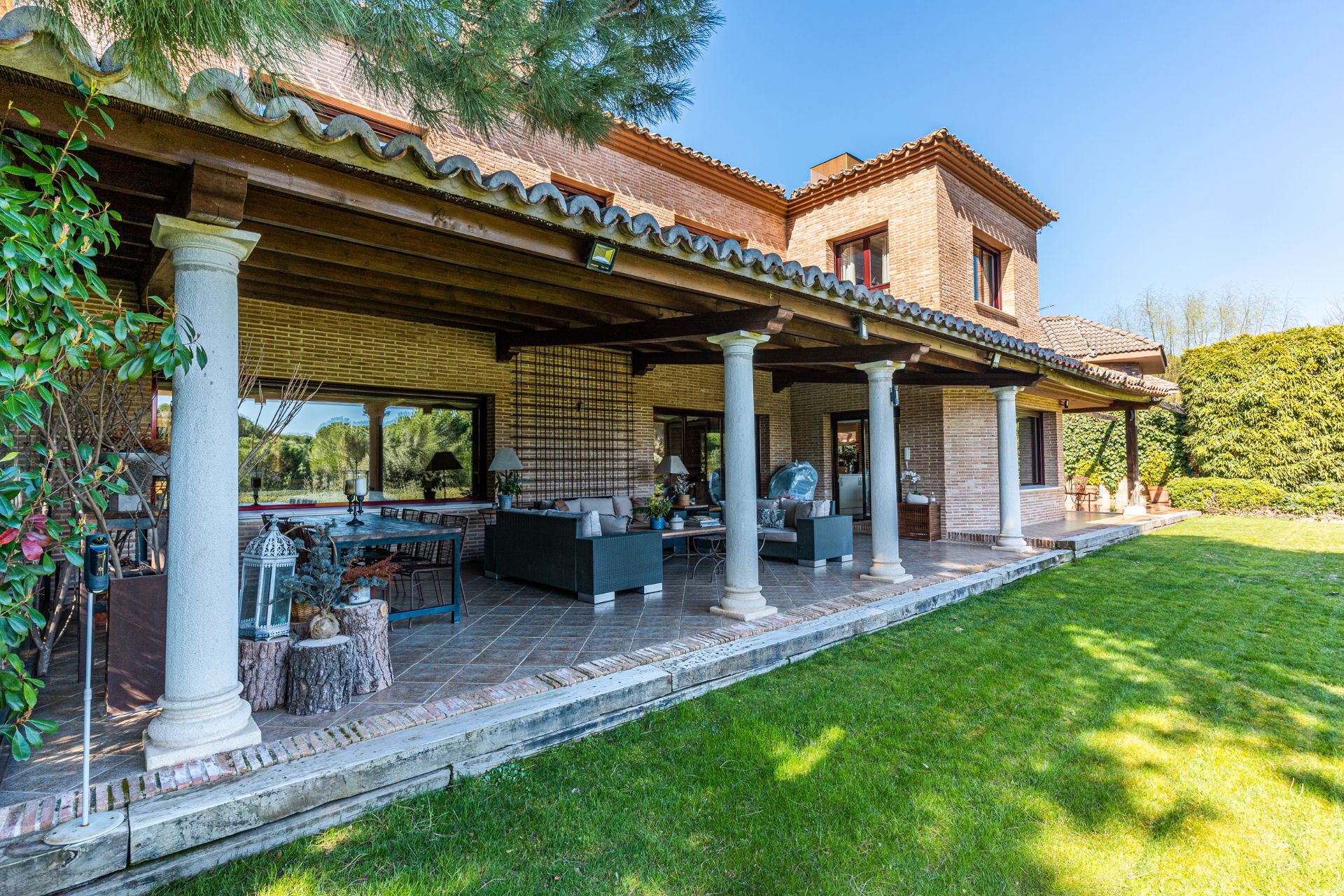 Terrassa de Casa o xalet en venda en Majadahonda amb Aire condicionat, Calefacció i Jardí privat