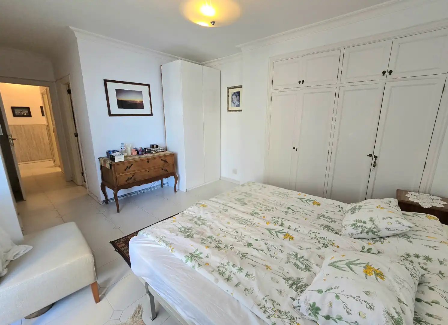 Habitación de Piso en venta en El Rosario con Amueblado y Piscina comunitaria
