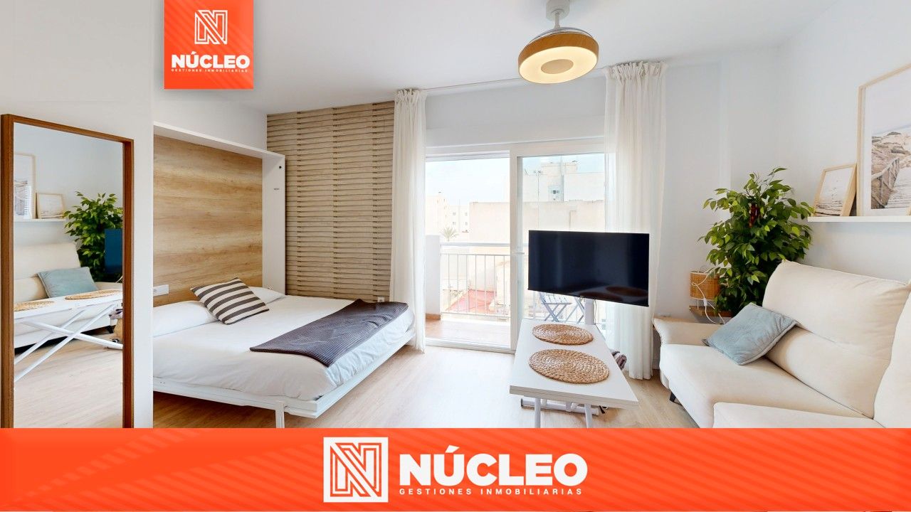 Balcony of Study for sale in Elche / Elx  with Air Conditioner, Storage room and Furnished