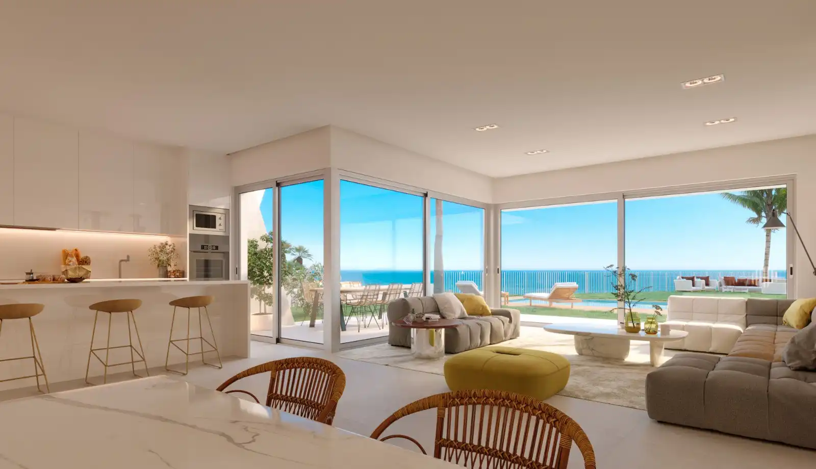 Casa con piscina en venta en El Faro de Calaburra - Chaparral