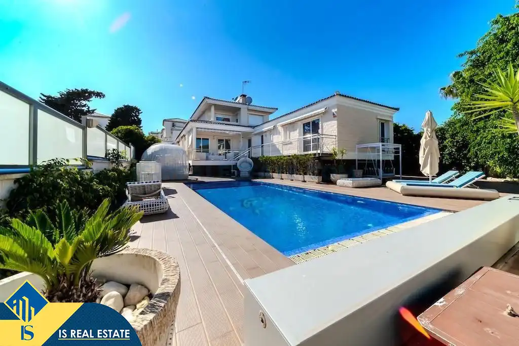 Xalet amb piscina en venda a La Mata