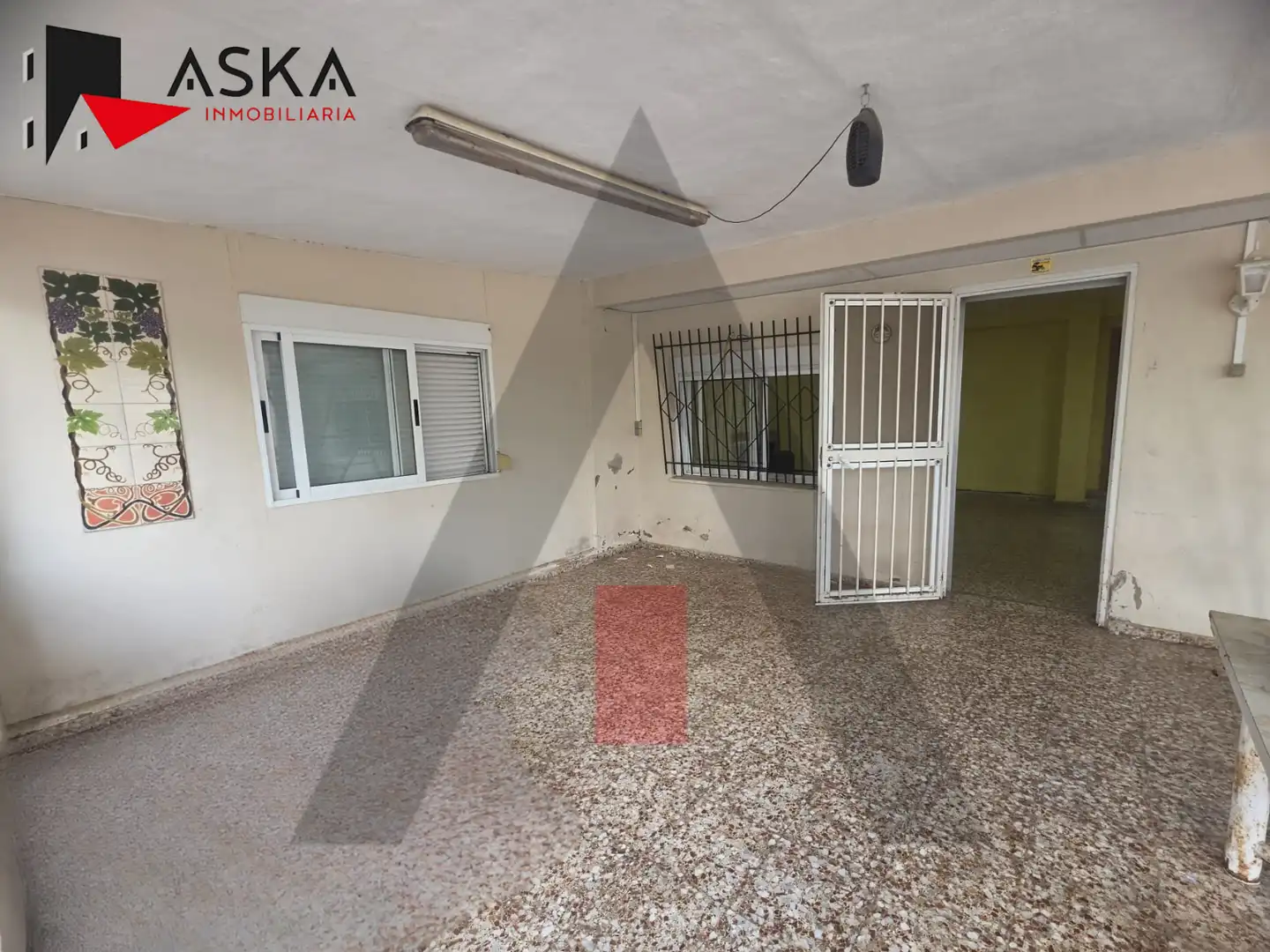 Vista exterior de Casa o xalet en venda en Montserrat amb Jardí privat, Traster i Piscina