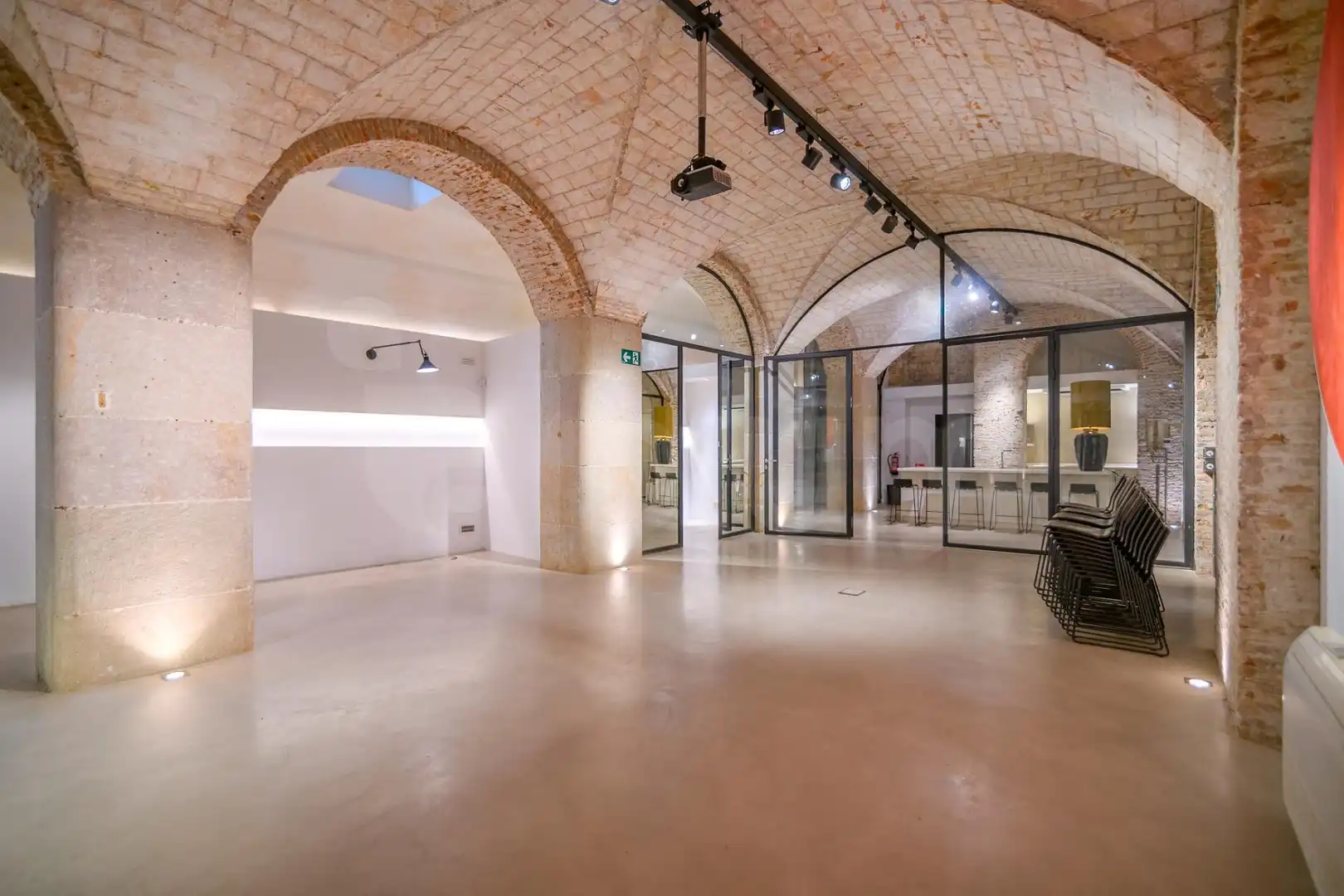 Oficina de alquiler en Ciutat Vella