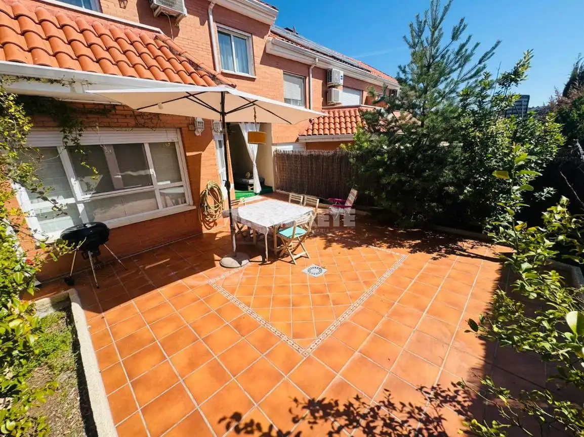 Detached homes for sale in Buenavista - Valparaíso - La Legua, Toledo Capital