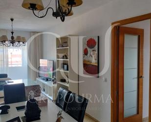 Living room of Flat for sale in  Sevilla Capital  with Air Conditioner, Heating and Terrace