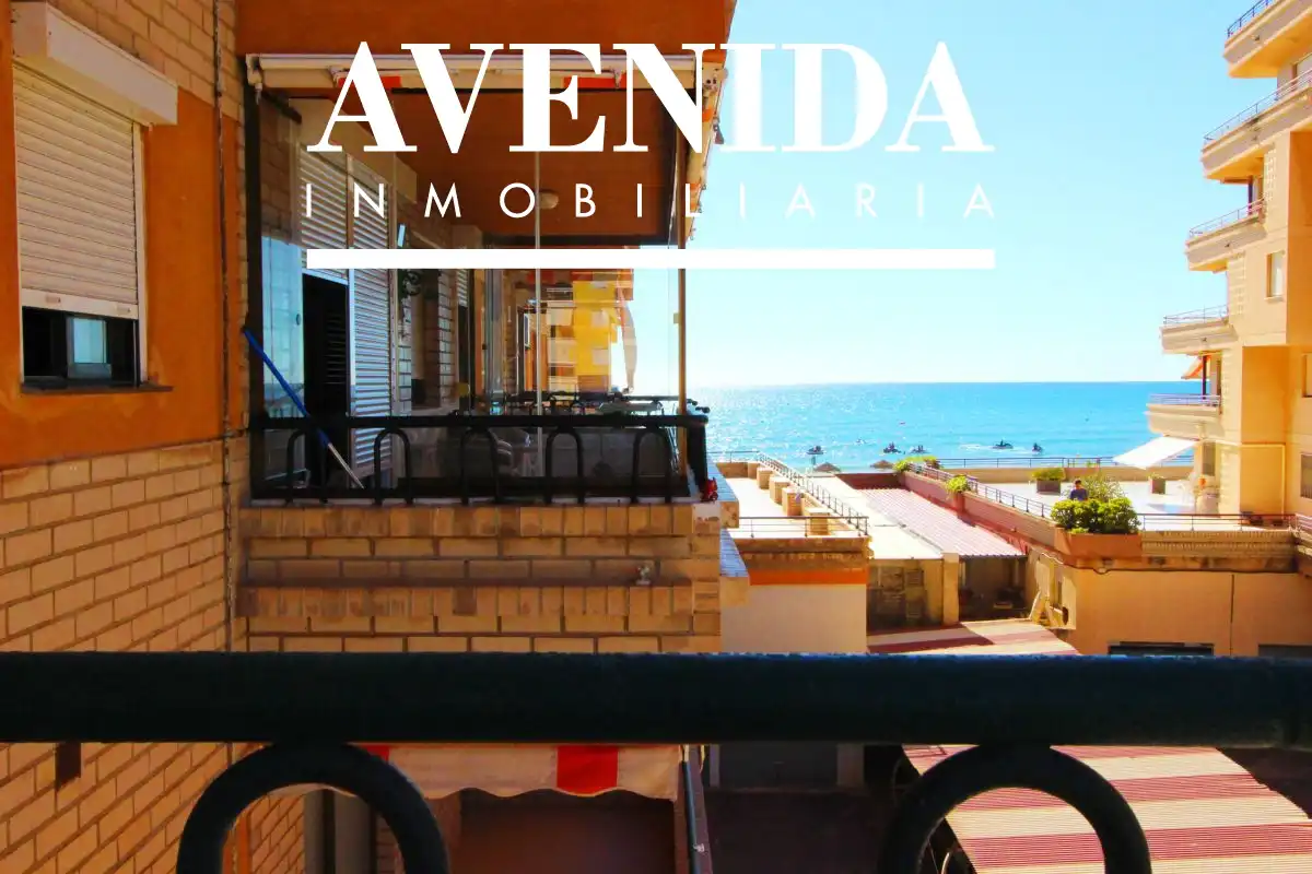 Apartamento con piscina en venta en Mediterraneo 45