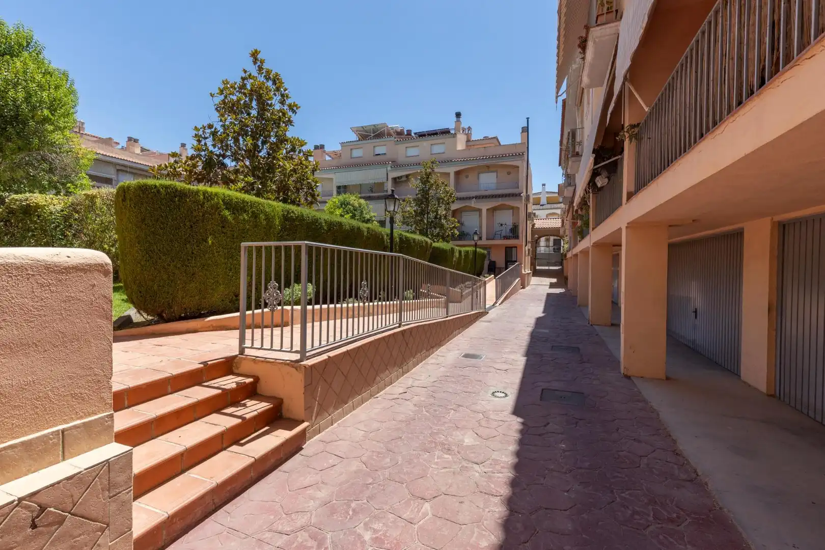 Casa amb terrassa en venda a Calle Calle Iznájar, imagen 43