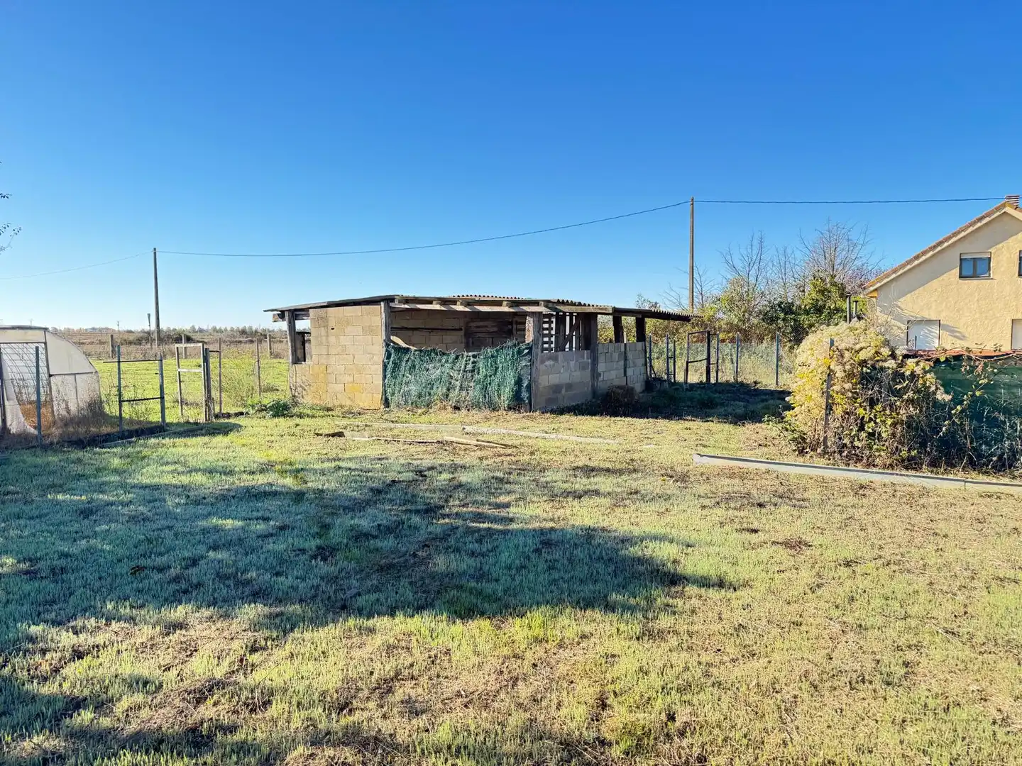 Houses for sale in Mansilla de las Mulas  with Heating, Private garden and Storage room