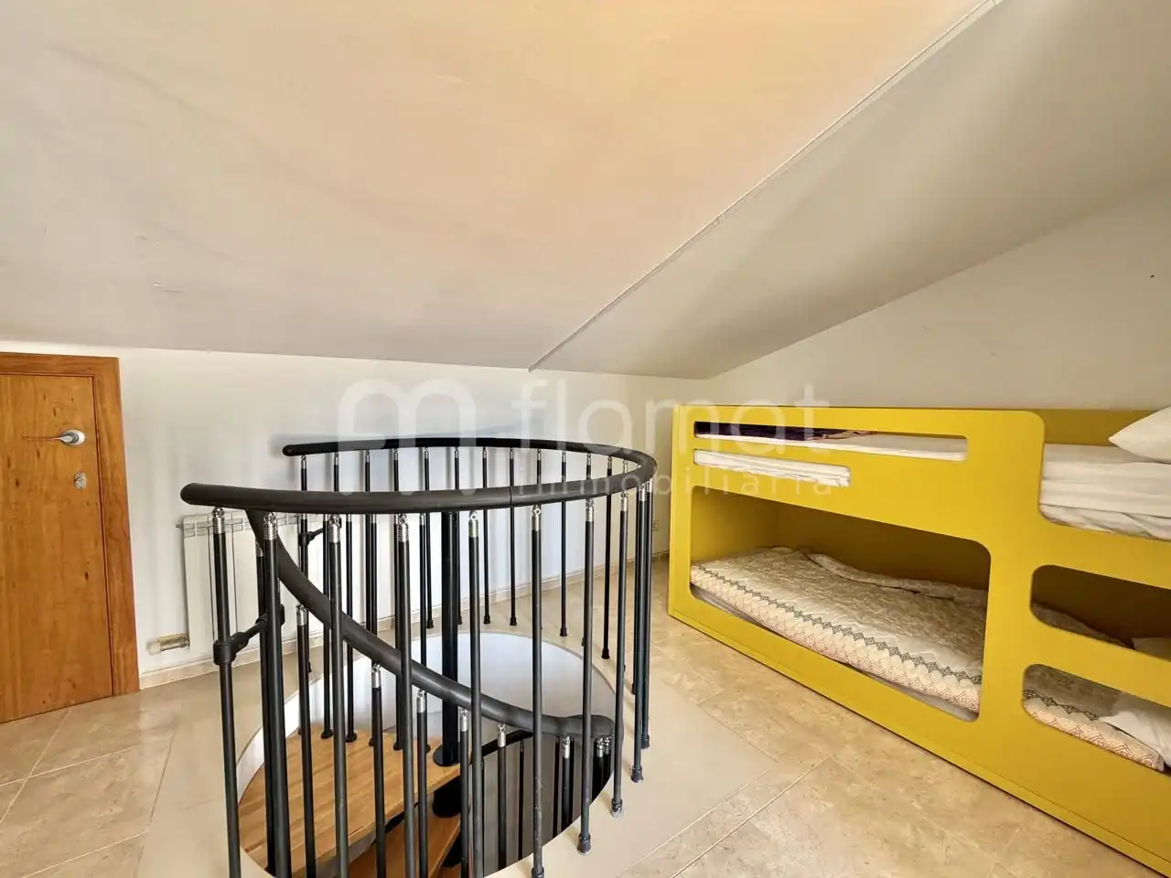 Habitación de Ático en venta en Malgrat de Mar con Aire acondicionado, Terraza y Balcón