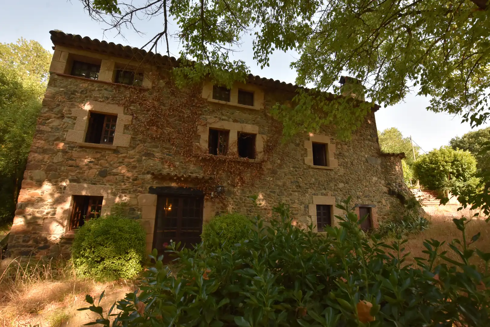 Vista exterior de Finca rústica en venda en Caldes de Malavella amb Calefacció, Jardí privat i Terrassa