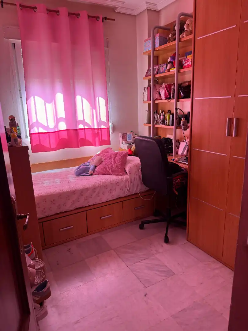 Bedroom of Flat for sale in Sevilla  with Air Conditioner, Heating and Terrace