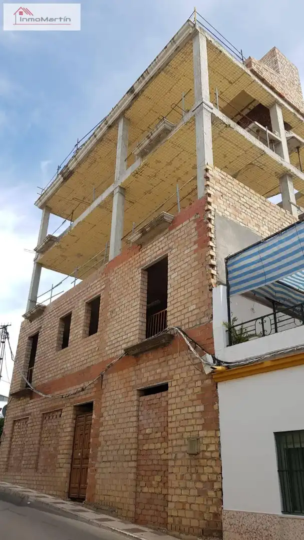 Außenansicht von Gebäude zum Verkauf in Alcalá del Río