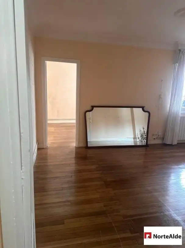 Habitación de Piso en venta en Barakaldo  con Calefacción, Trastero y Balcón