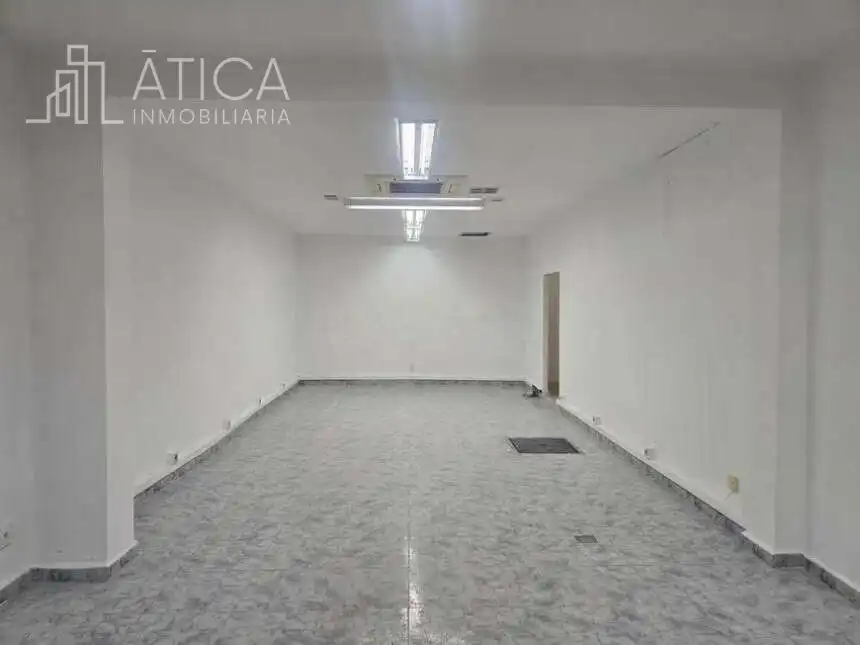Geschaftsraum zur Miete in San Bernardo - Carmelitas - Campus