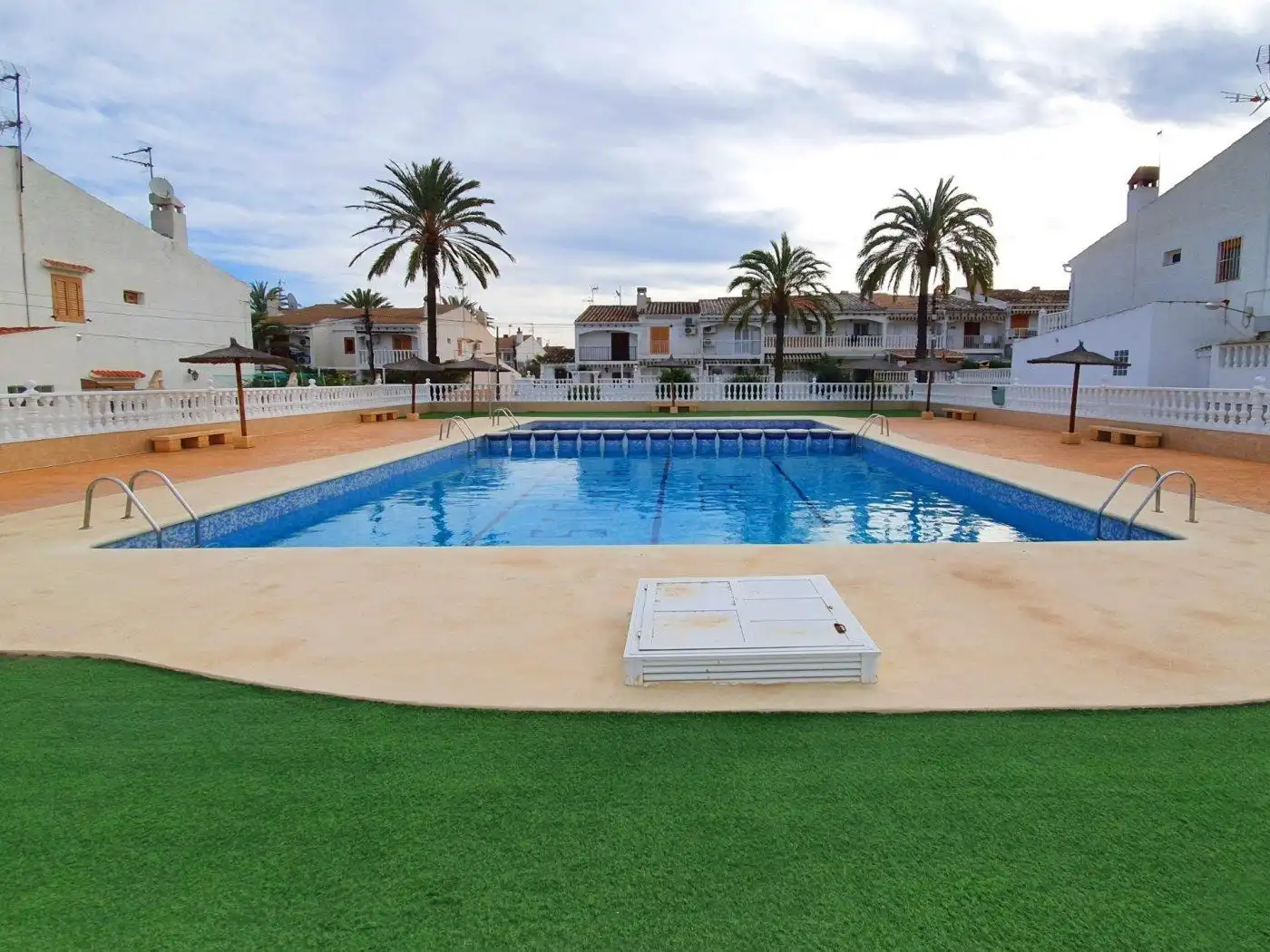 Piscina de Casa o chalet en venta en Santa Pola con Aire acondicionado, Terraza y Trastero