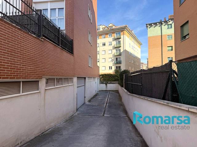 Garaje en Venta en Bajada De La Universidad en Universidad