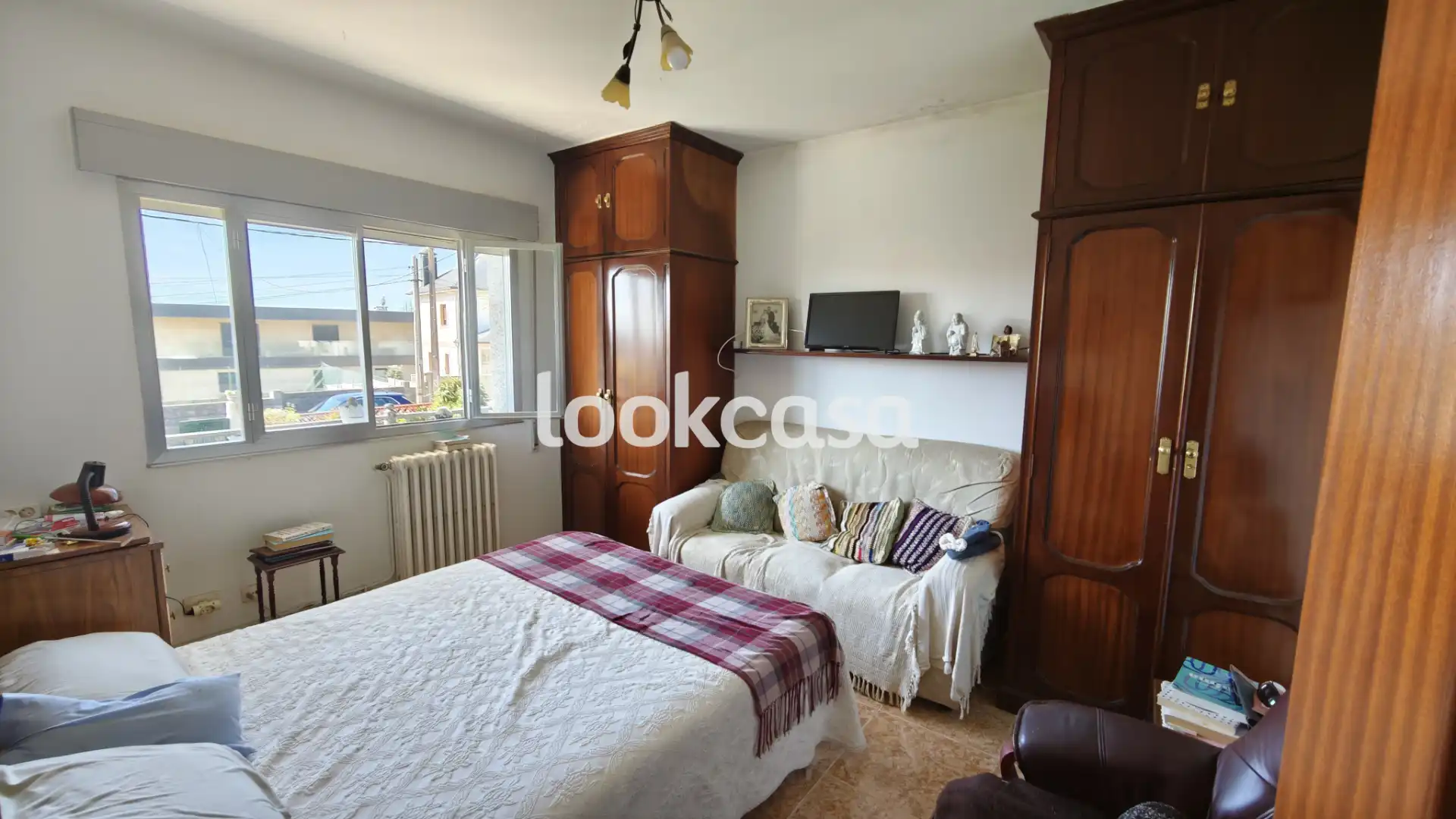 Dormitori de Casa o xalet en venda en Sanxenxo amb Calefacció, Jardí privat i Terrassa