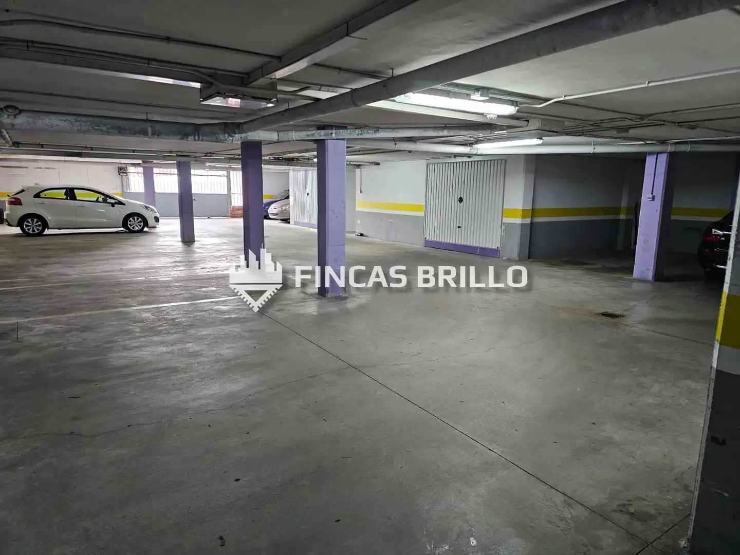 Aparcament de Pis en venda en Cáceres amb Aire condicionat, Calefacció i Jardí privat