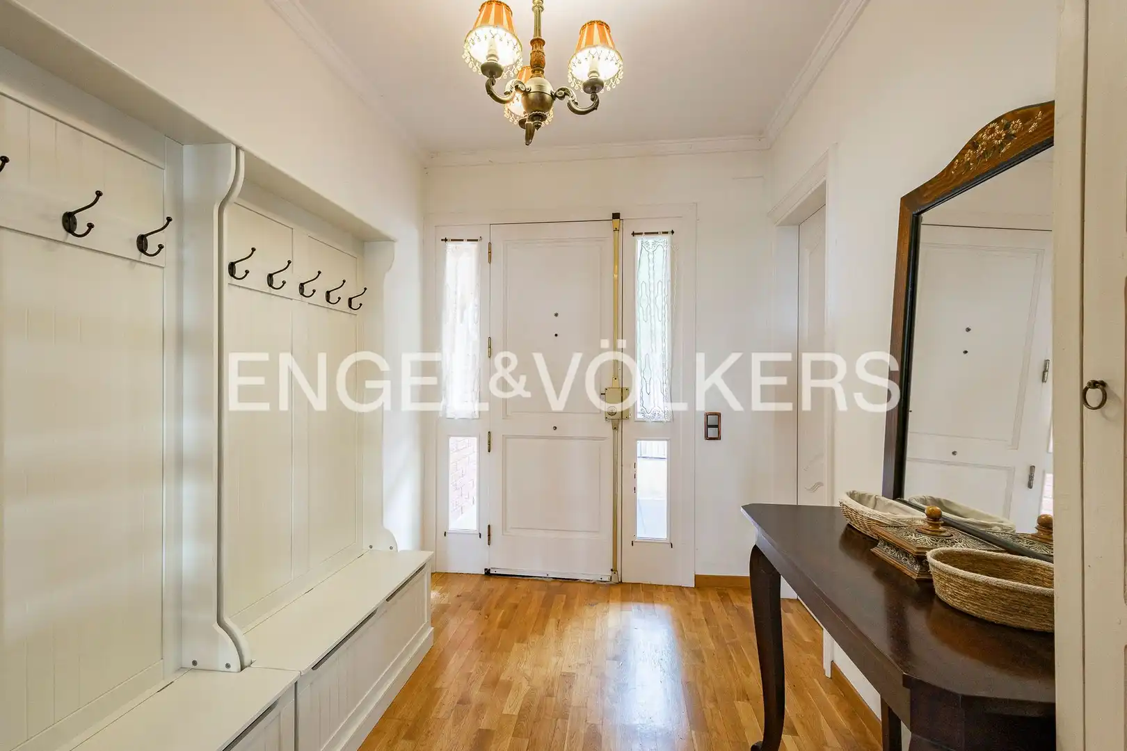 Casa con piscina en venta en Pallejà, imagen 3